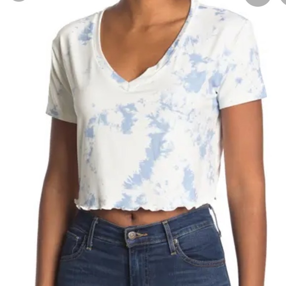 Lush Tops - LUSH Cropped V-Neck Tie Dye Tee, Size L